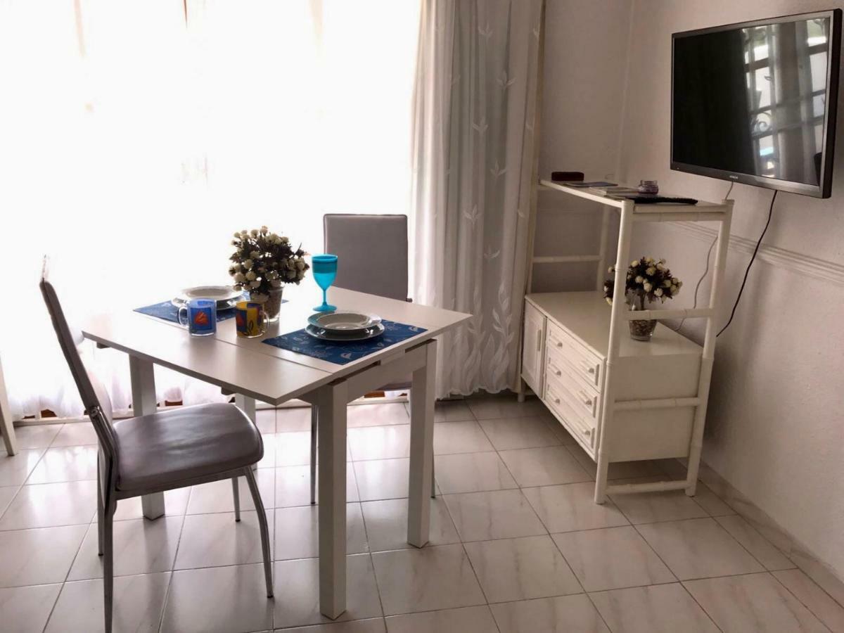 Porto Royale Apartment Лос Кристианос Екстериор снимка